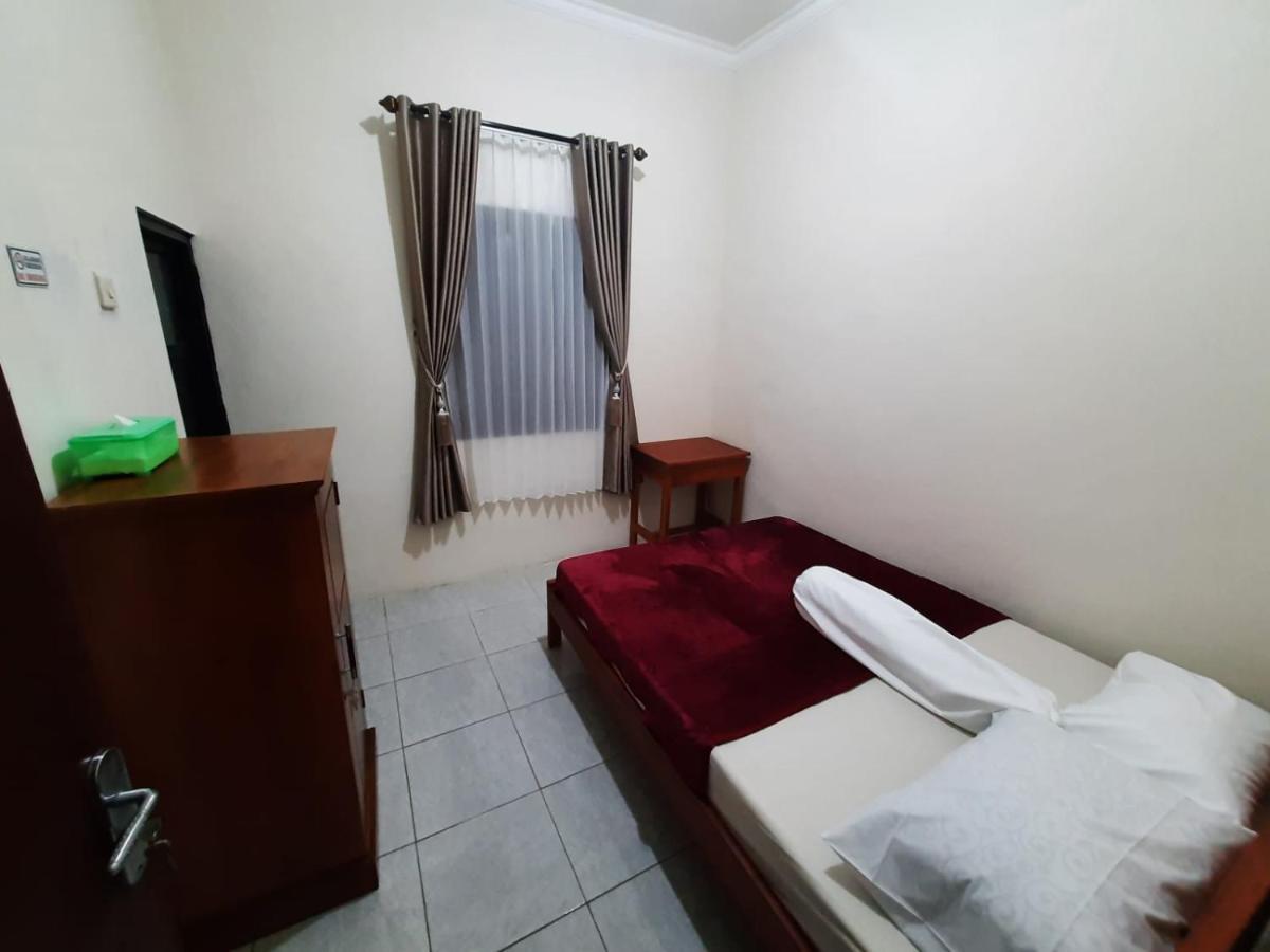 999 Khs Homestay 吉利马努克 外观 照片