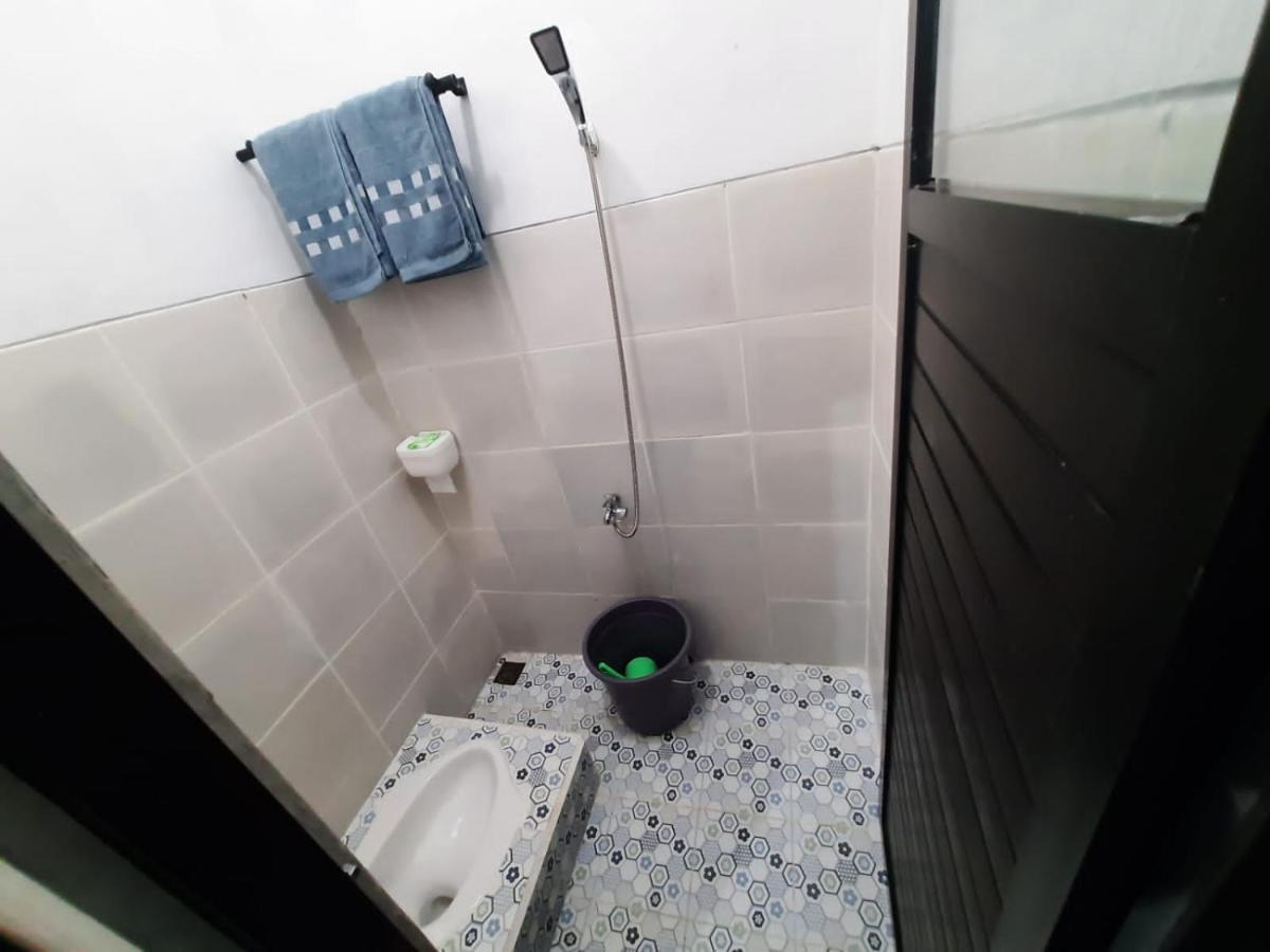 999 Khs Homestay 吉利马努克 外观 照片